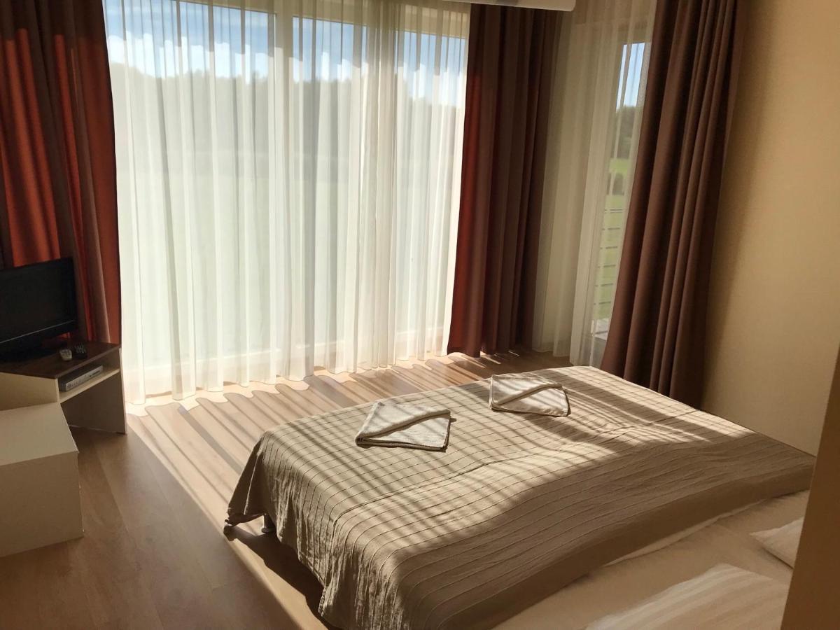 Beach Guesthouse Lenkas Saraiķi エクステリア 写真