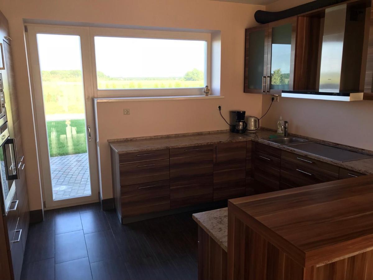 Beach Guesthouse Lenkas Saraiķi エクステリア 写真