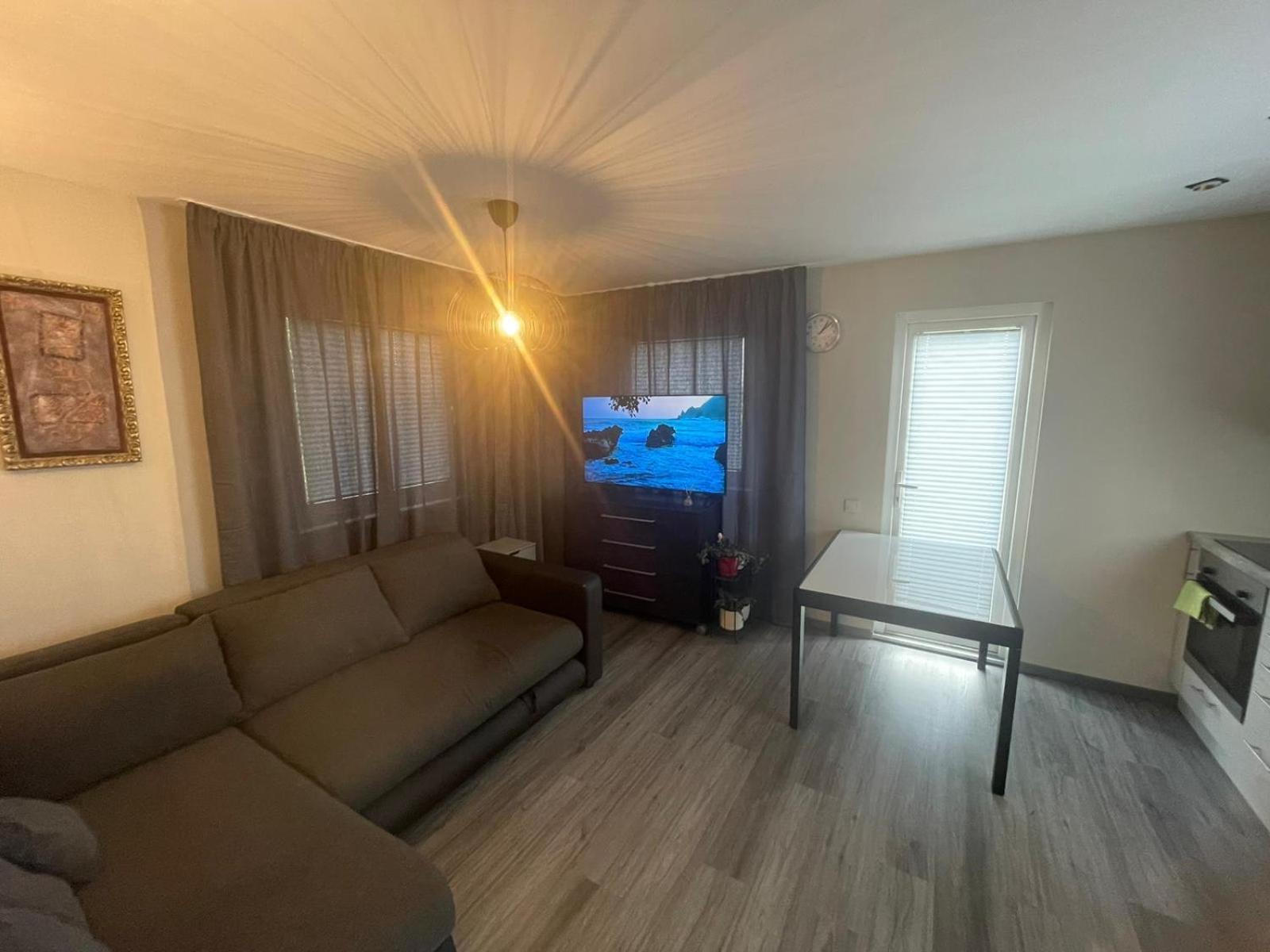 Beach Guesthouse Lenkas Saraiķi エクステリア 写真
